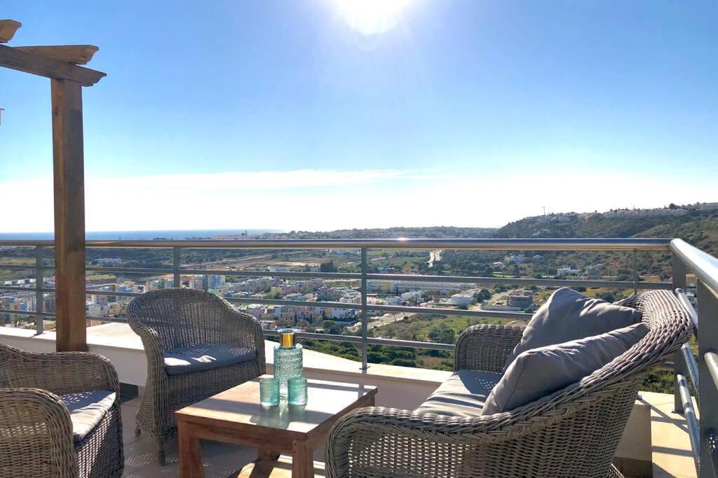 Apartamento L Amazing Terrasse With Jacuzzi Encosta Da Orada
